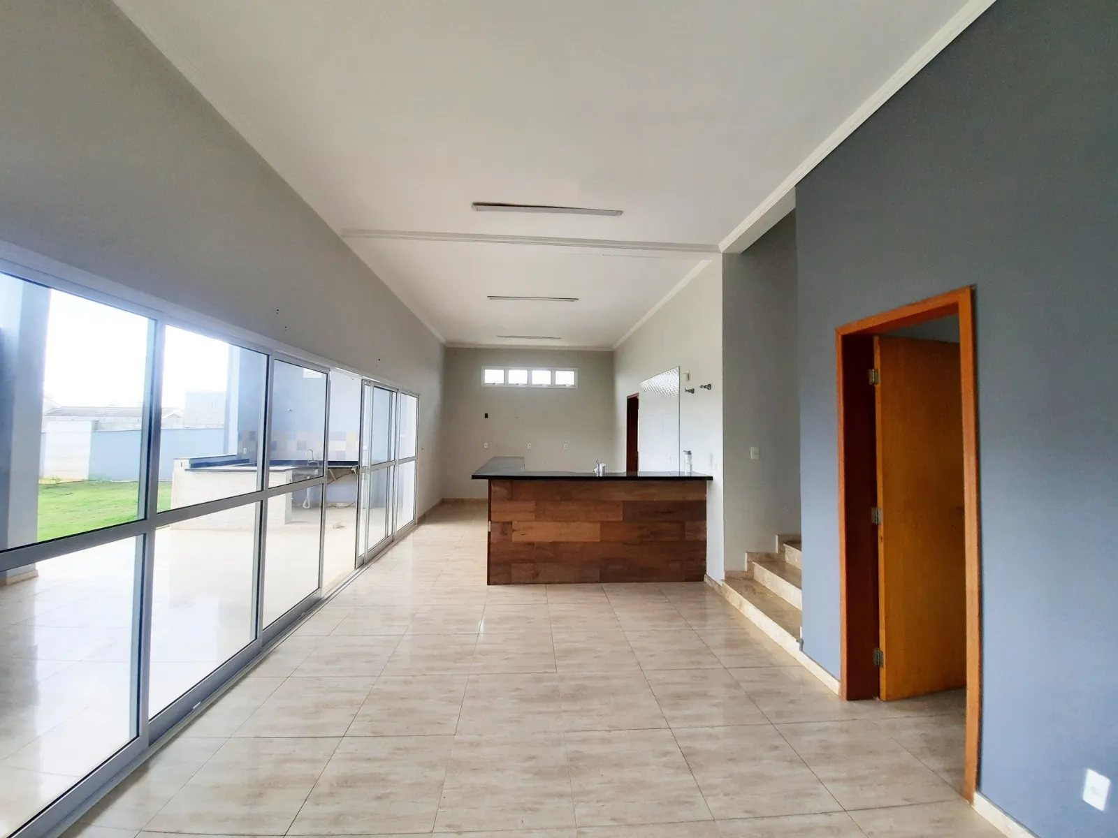 Imagem Casa de luxo em condomínio no Jardim Novo Mundo, Sorocaba-SP: 4 quartos, 2 suítes, 3 salas, 6 banheiros, 8 vagas, 331m². Venda ou locação!