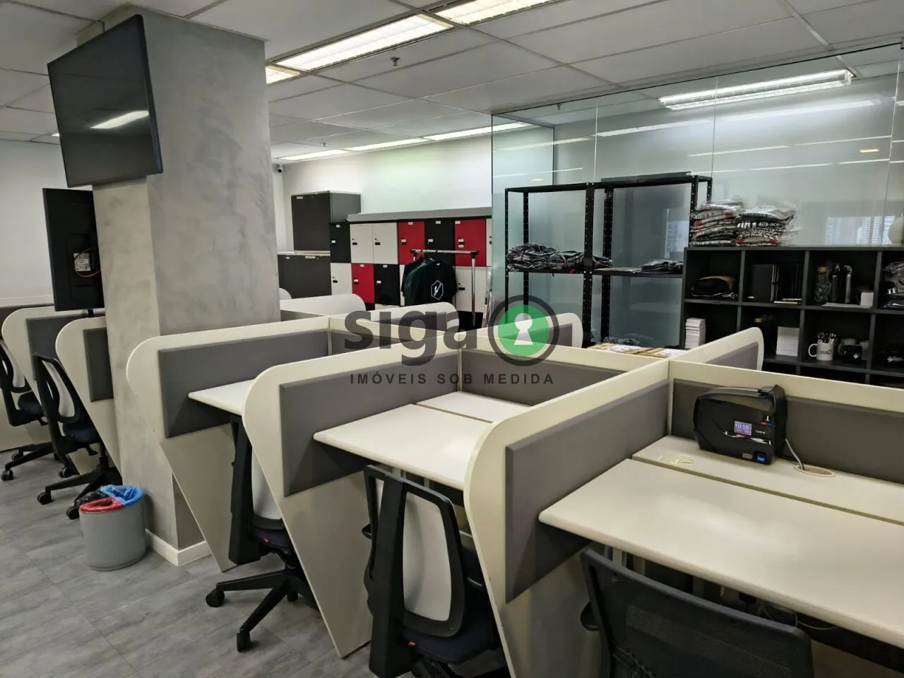 Imagem SALA 669M ² COM MOBILIA PARA LOCAÇÃO AV ROQUE PETRONI BROOKLIN