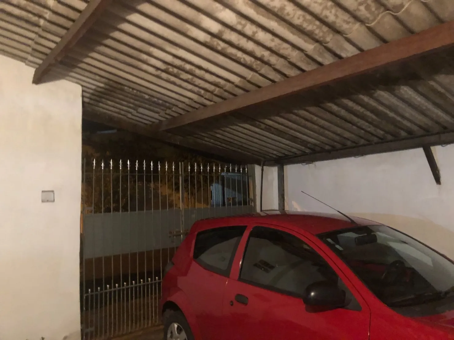 Imagem Casa à venda 2 Quartos, 4 Vagas, 250M², Jardim Eloyna, Pindamonhangaba - SP