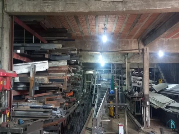 Imagem Imóvel comercial a venda, com barracão e loja, em Curitiba PR