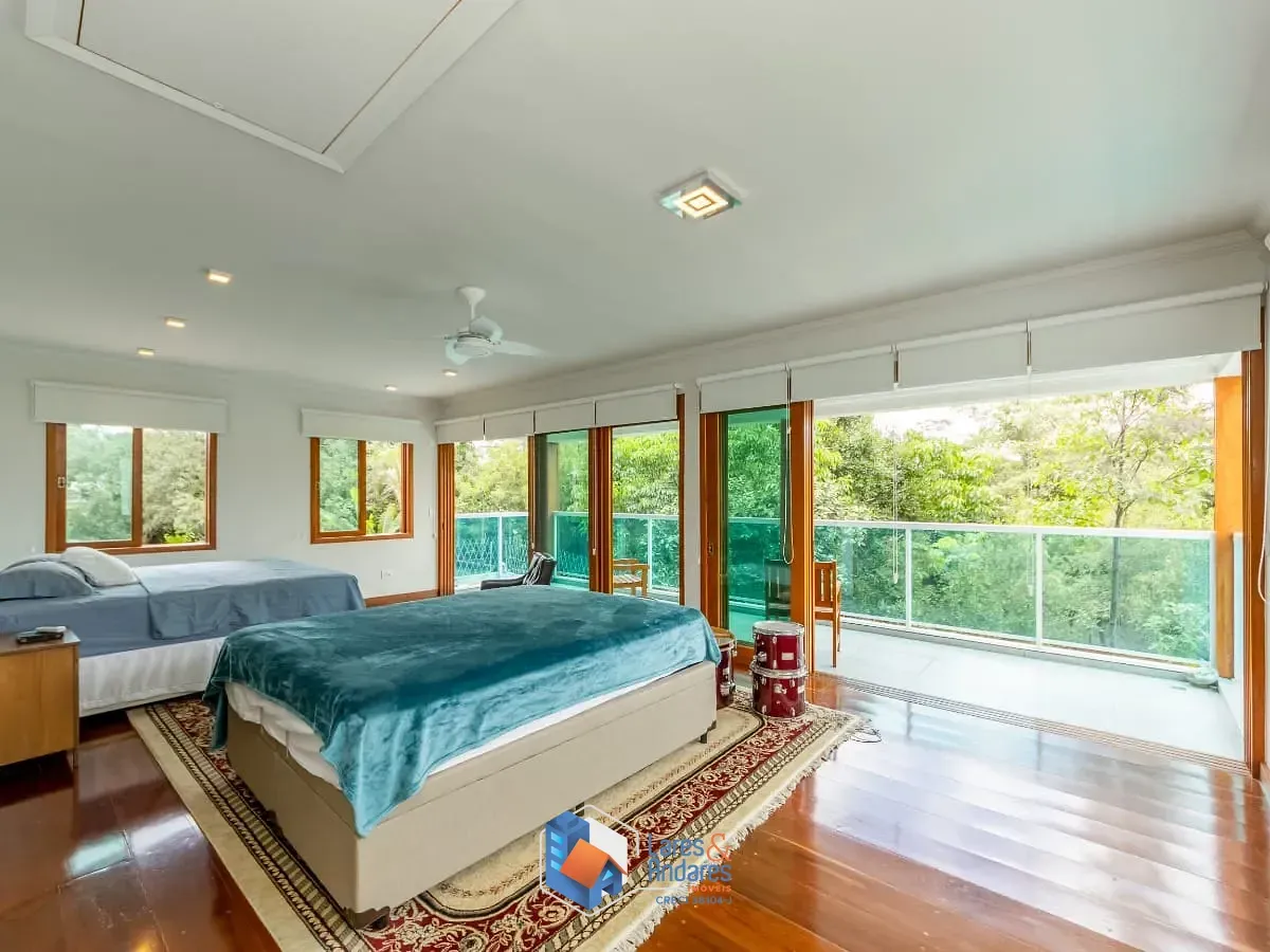 Imagem Sobrado para venda em Jardim Sertãozinho com 3 quartos, sendo 1 suíte, 247m²