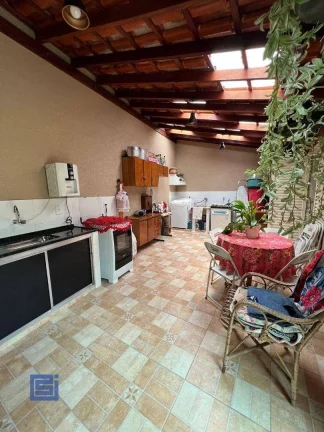Imagem Casa com 3 dormitórios à venda, 139 m² por R$ 580.000,00 - Jardim Gollo - Socorro/SP