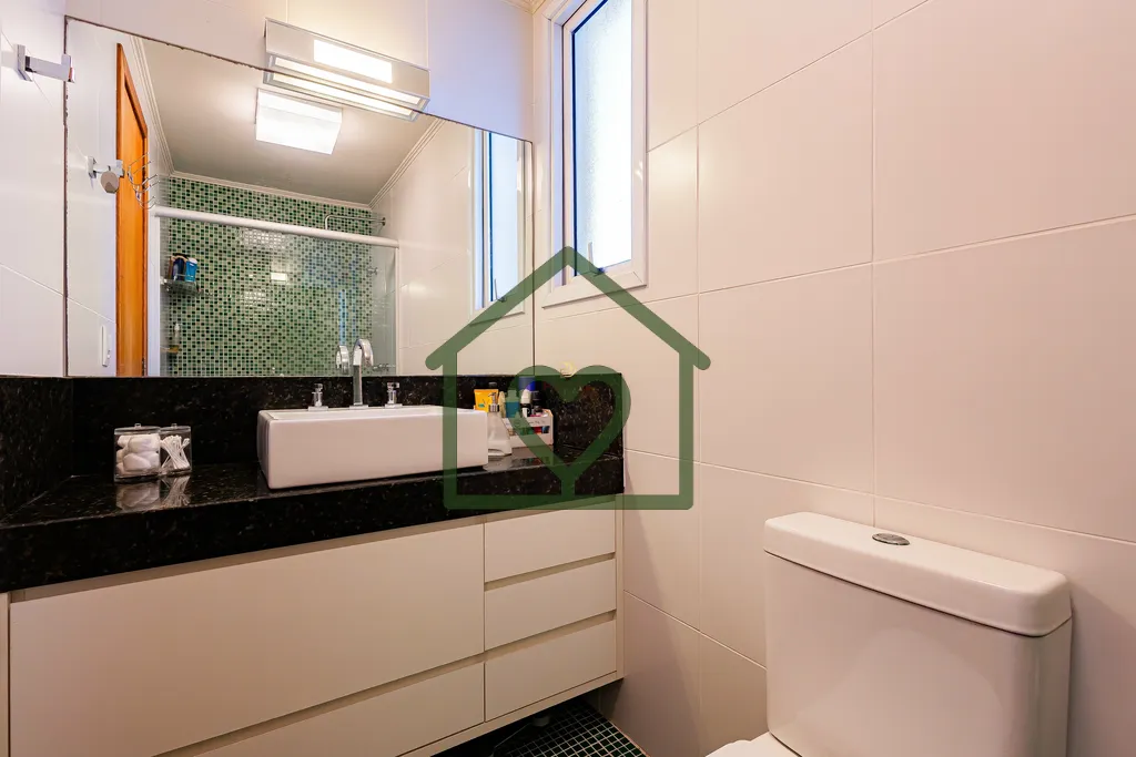 Imagem Apartamento de 3 dormitórios, 1 suíte com 96m² privativos living para dois ambientes, sacada com ...