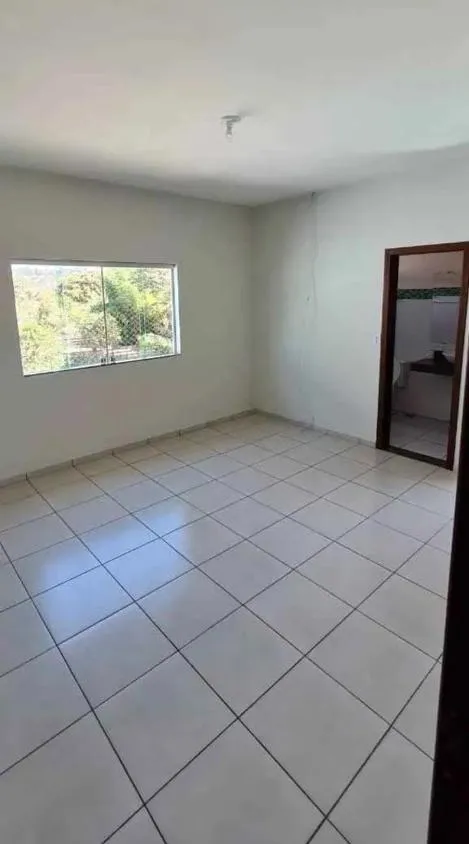 Imagem Vendo uma ótima casa na cidade de Passatempo/MG ( valor 650.000,00 )