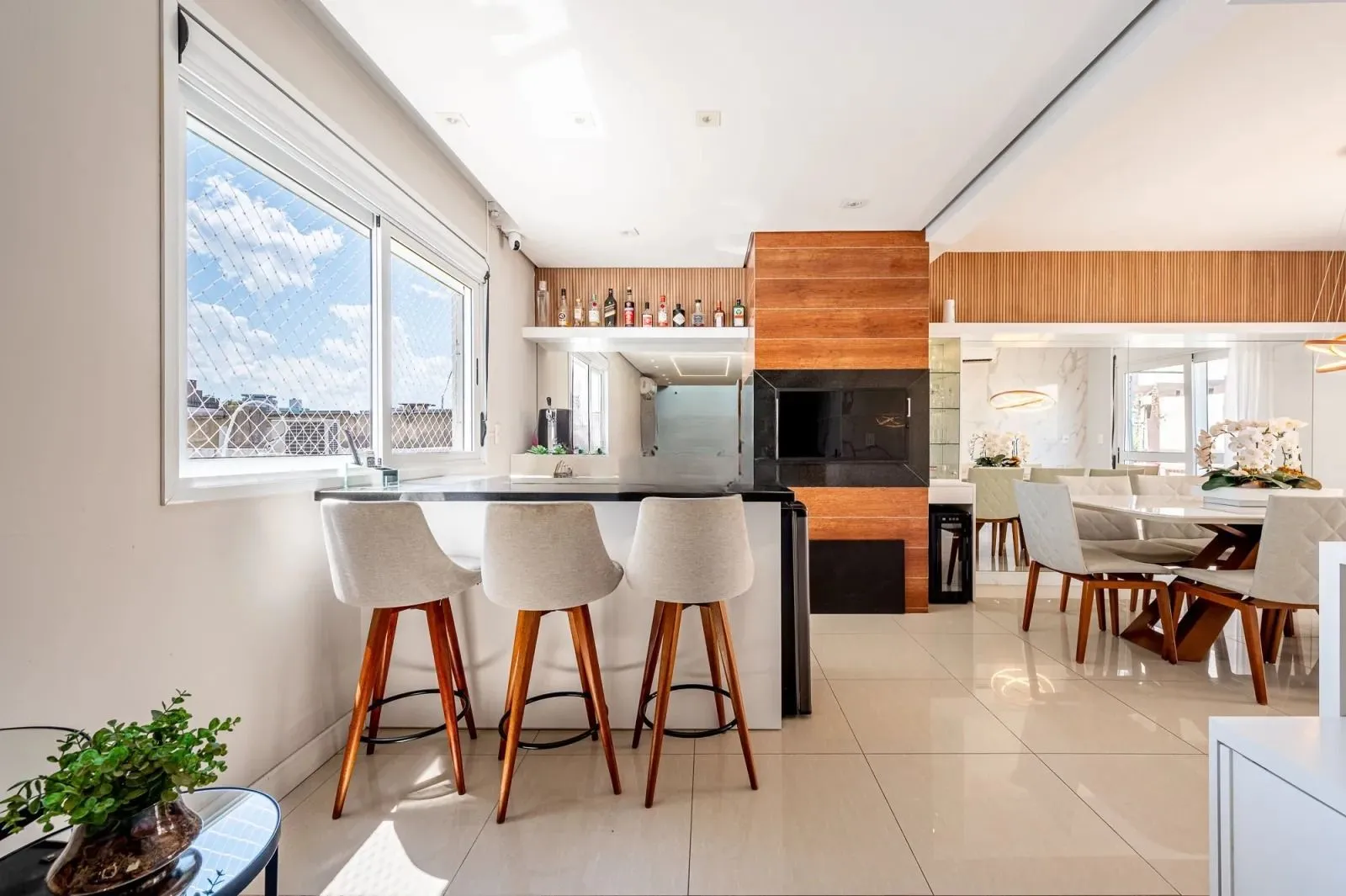 Imagem Apto Garden Duplex com 160m², 3 quartos, 1 suíte, 2 vagas, no bairro Rio Branco