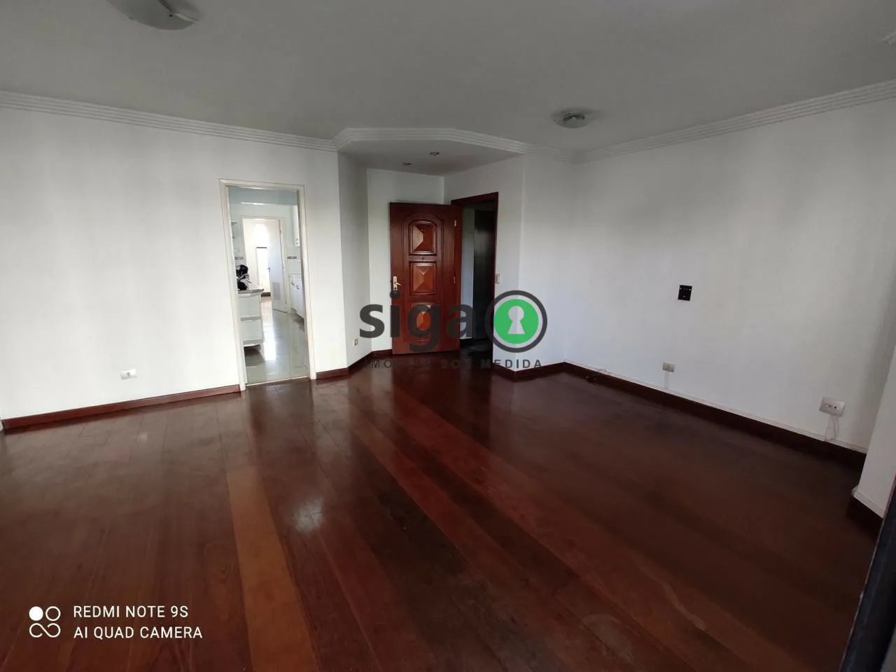 Imagem Conforto e Funcionalidade em um Apartamento Completo