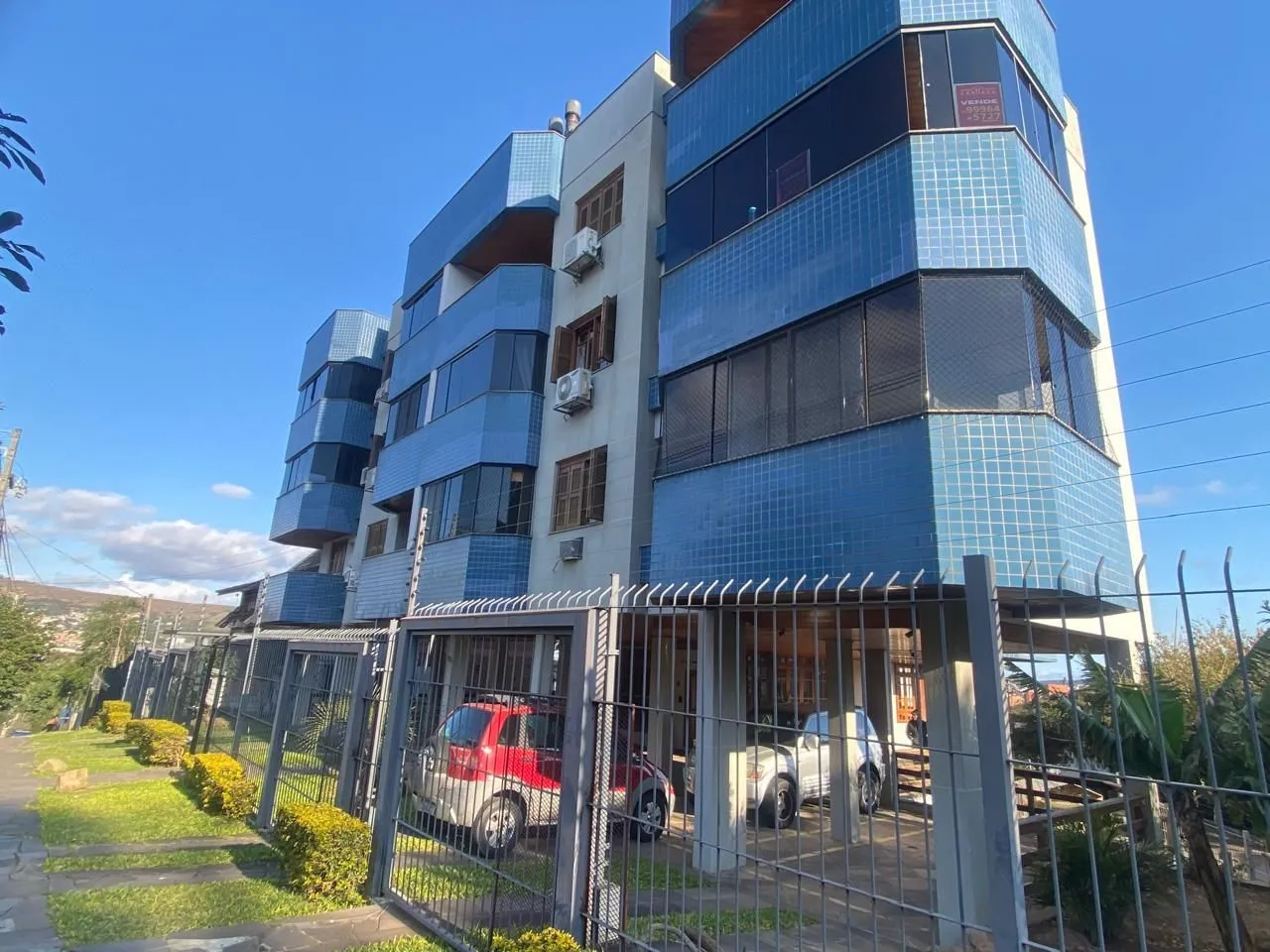 Imagem Excelente apartamento 3 dormitórios sendo 01 suíte, Sacada e com Òtima Posição Solar