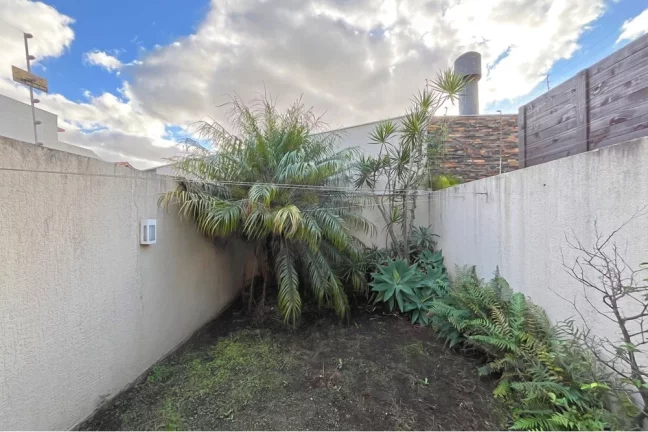 Imagem Casa para venda no bairro Guarujá em Porto Alegre