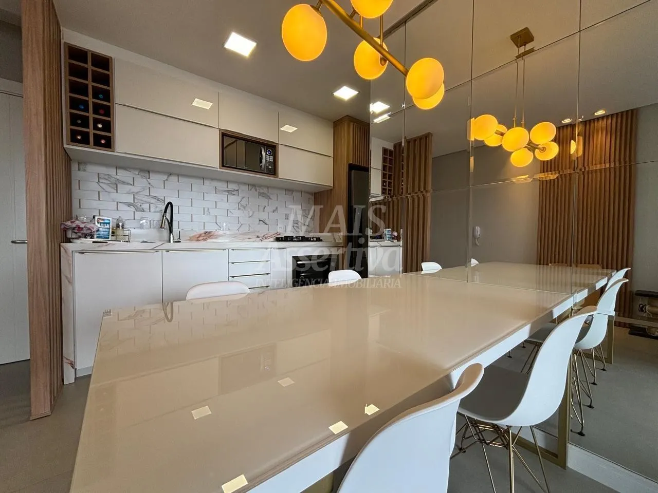 Imagem Excelente apartamento mobiliado à venda no Centro de Torres/RS - 2 dormitórios