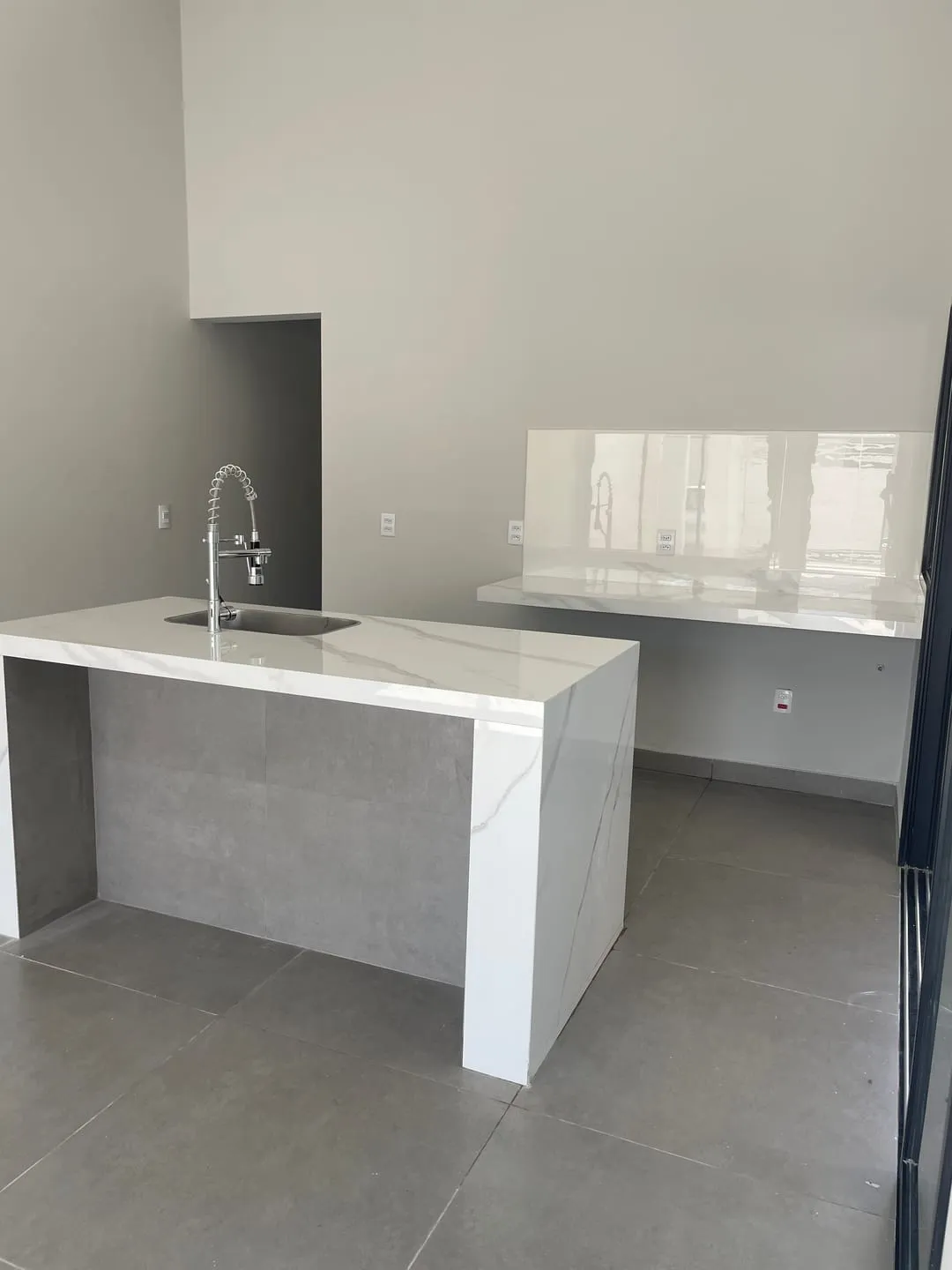 Imagem Casa à venda 3 Quartos, 1 Suite, 2 Vagas, 175M², Loteamento Residencial e Comercial Flamboyant, Pindamonhangaba - SP