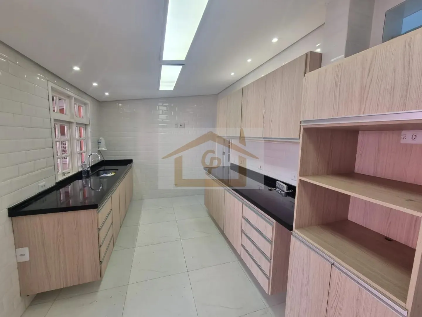 Imagem Casa Térrea Isolada com Amplo Quintal no Residencial Jardim das Flores - Granja Viana