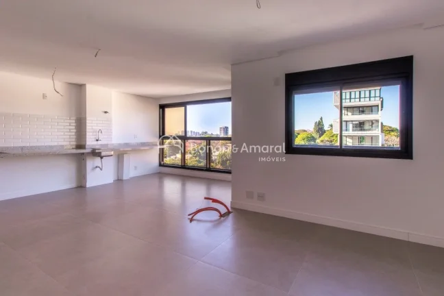 Imagem Apartamento com 1 dormitório suíte, lavabo, sala de jantar, sala de estar, cozinha, área de servi...