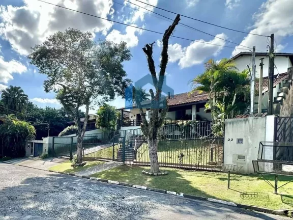 Imagem Linda casa à venda em condomínio na Graja Viana