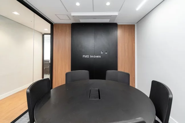 Imagem Conjunto comercial de 200m² para locação no Itaim