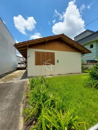 Imagem CASA NO BAIRRO GLÓRIA COM TERRENO MEDINDO 625 M² SENDO 12,5M FRENTE X 50M PROFUNDIDADE