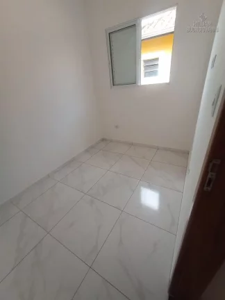 Imagem Condomínio em Praia Grande, com 2 quartos, opções com sacada, sobrado e quintal!