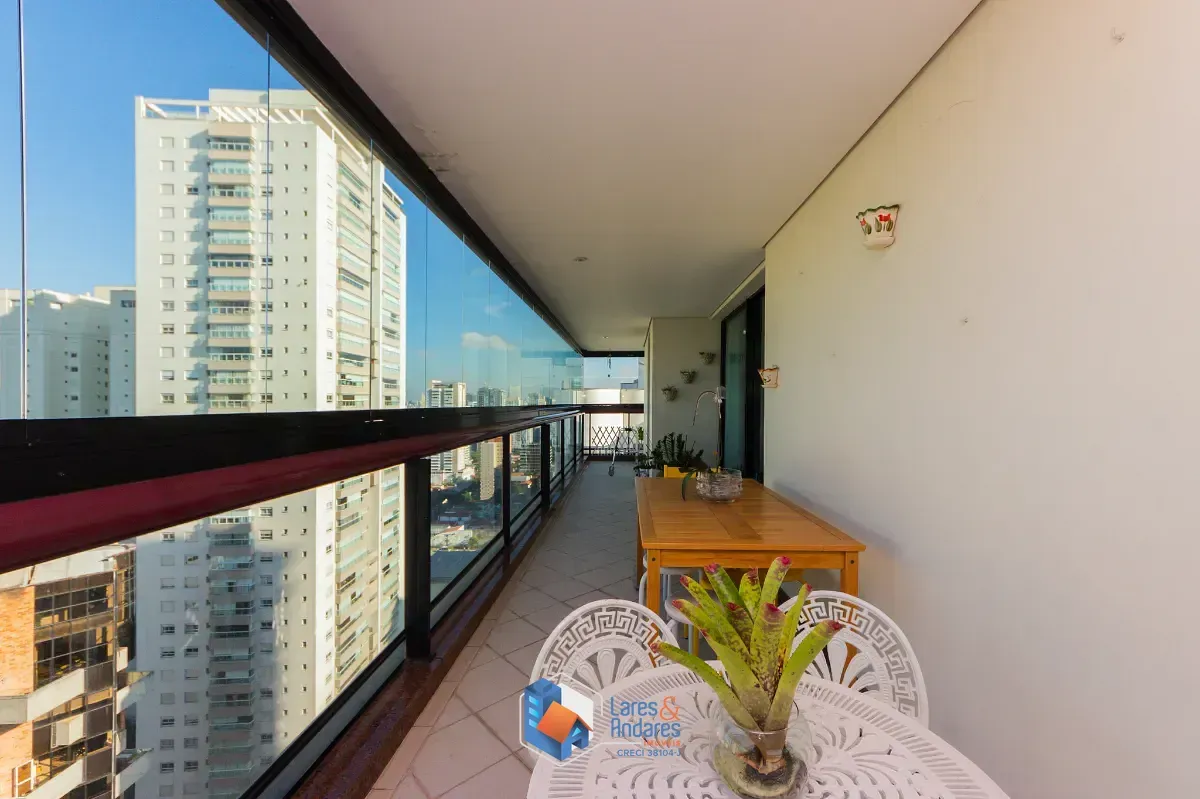 Imagem Apartamento para venda em Campo Belo com 4 quartos, sendo 3 suítes, 242m²