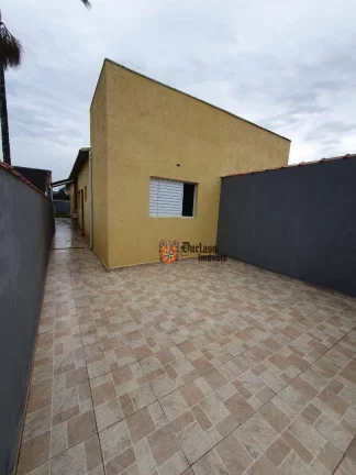 Imagem Casa com 2 dormitórios à venda por R$ 295.000,00 - Bopiranga - Itanhaém/SP