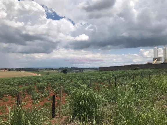 Imagem Terreno INDUSTRIAL á 1km Castelo Branco km99 sentido Sorocaba (Próx. Empres