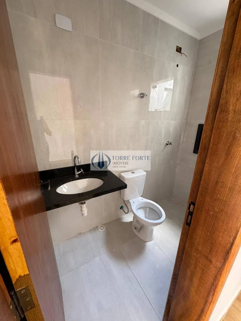 Imagem Lindo sobrado com 2 suites 2 vagas de garagem na Vila Antonieta .