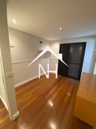Imagem Apartamento de 192m c/3 suítes,4 vagas,quadra squash e poliesportiva,playground,academia,sauna,cinema,salão de festas e jogos,piscinas,churrasqueira