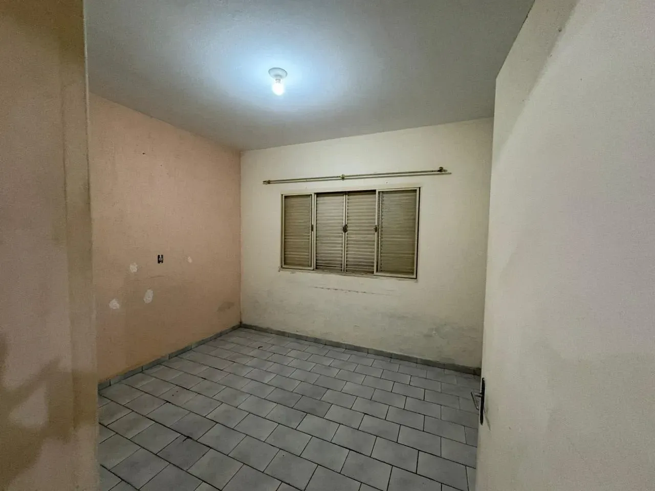 Foto do imóvel: Casa com 2 Quartos à Venda, 187 m² em Centro