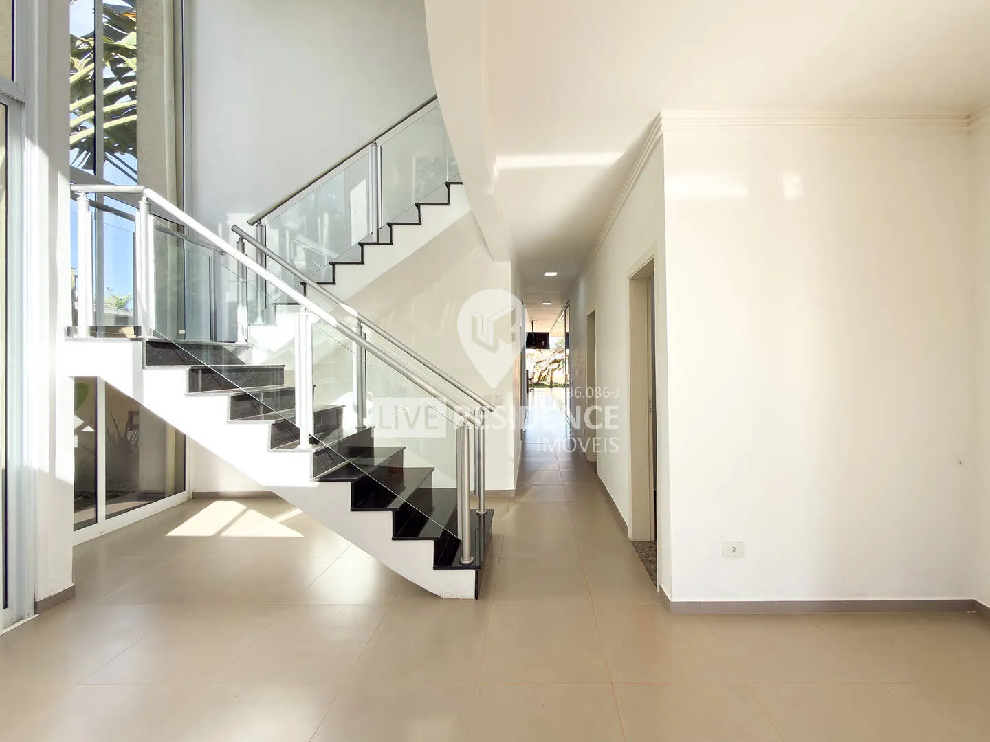 Imagem Casa de Luxo no Condomínio Sete Lagos em Itatiba com 4 Quartos e Lazer