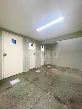 Imagem Prédio comercial com 3 andares para locação na Av. Monsenhor Ângelo Sampaio