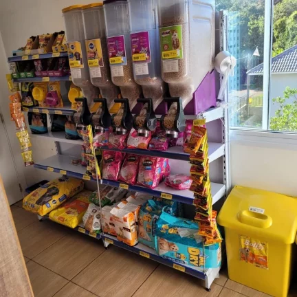 Imagem Ponto Comercial para Venda em Concórdia, Poente do Sol, 1 banheiro, 1 vaga