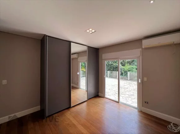 Imagem Casa de Condomínio em Pousada dos Bandeirantes - Carapicuíba