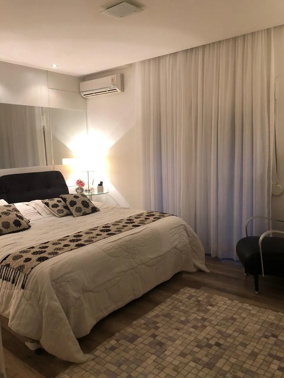 Imagem Casa à venda 4 Quartos, 4 Suites, 4 Vagas, 418M², Taubaté Village, Taubaté - SP | Condominio Taubaté Village