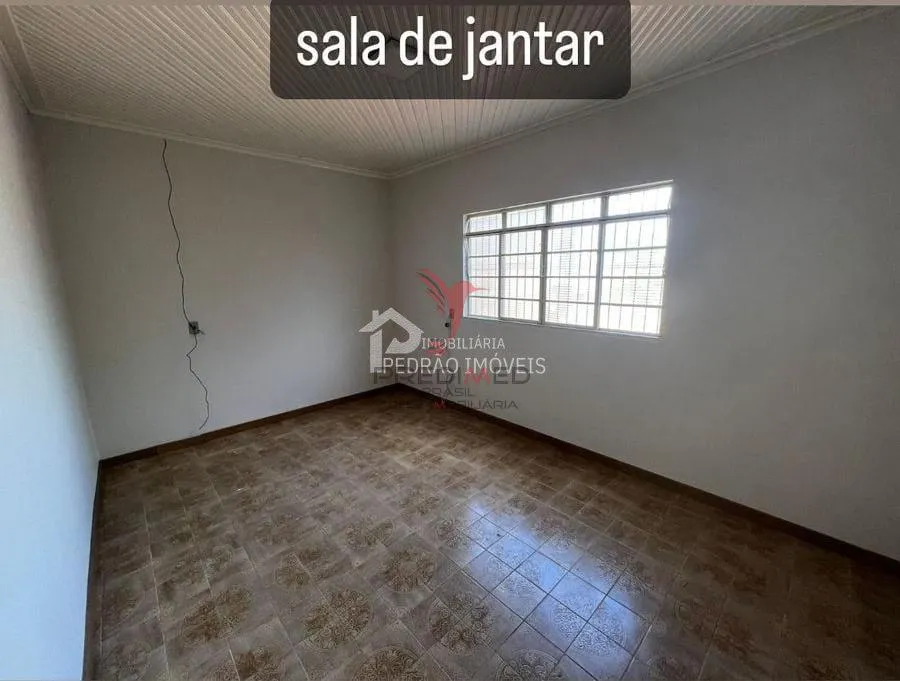 Imagem Casa de 3 quartos, 157m² no bairro Vila Antonieta I, em Lençóis Paulista