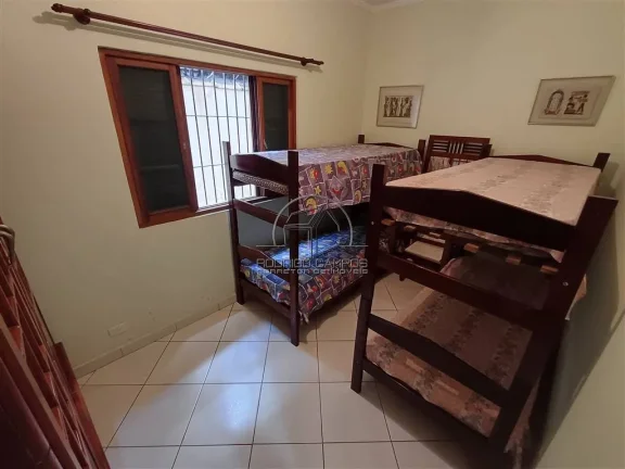 Imagem Espaçosa Casa Térrea 3 Quartos no Canto do Forte - Praia Grande