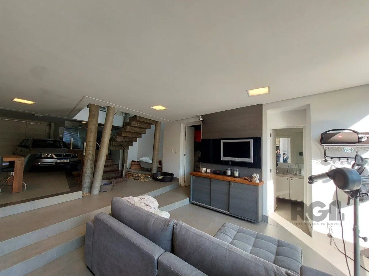 Imagem Casa para Venda - 296m², 3 dormitórios, sendo 1 suites, 3 vagas - Vila Nova, Poa