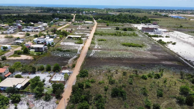 Imagem LOTES EM JORGE LEITE - OPORTUNIDADE