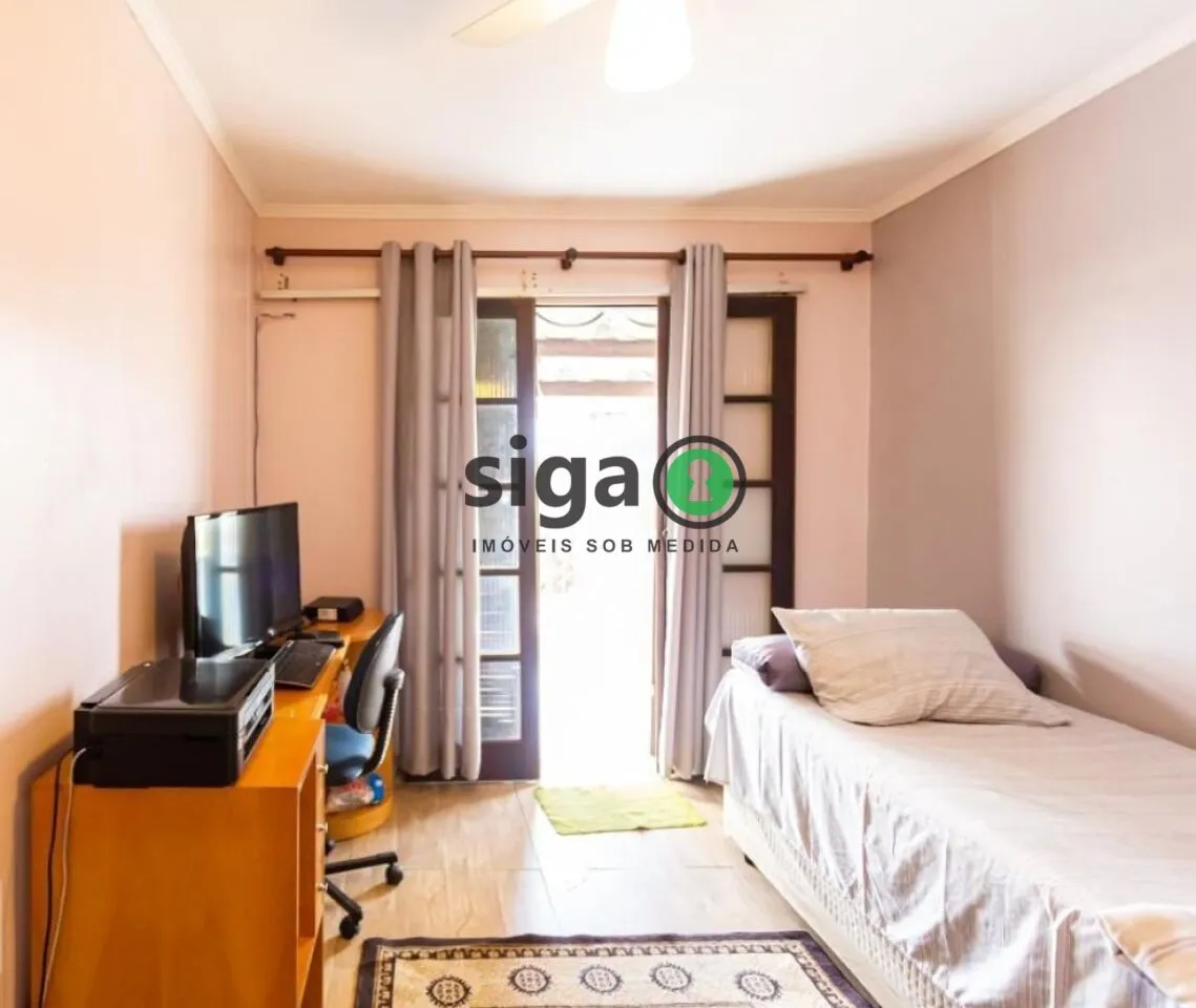 Imagem Casa com 3 Quartos, Suíte, Quintal e 2 Vagas em Região Residencial Tranquila