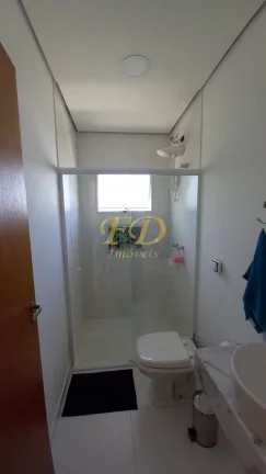 Imagem Aconchegante Casa em Condomínio Fechado.