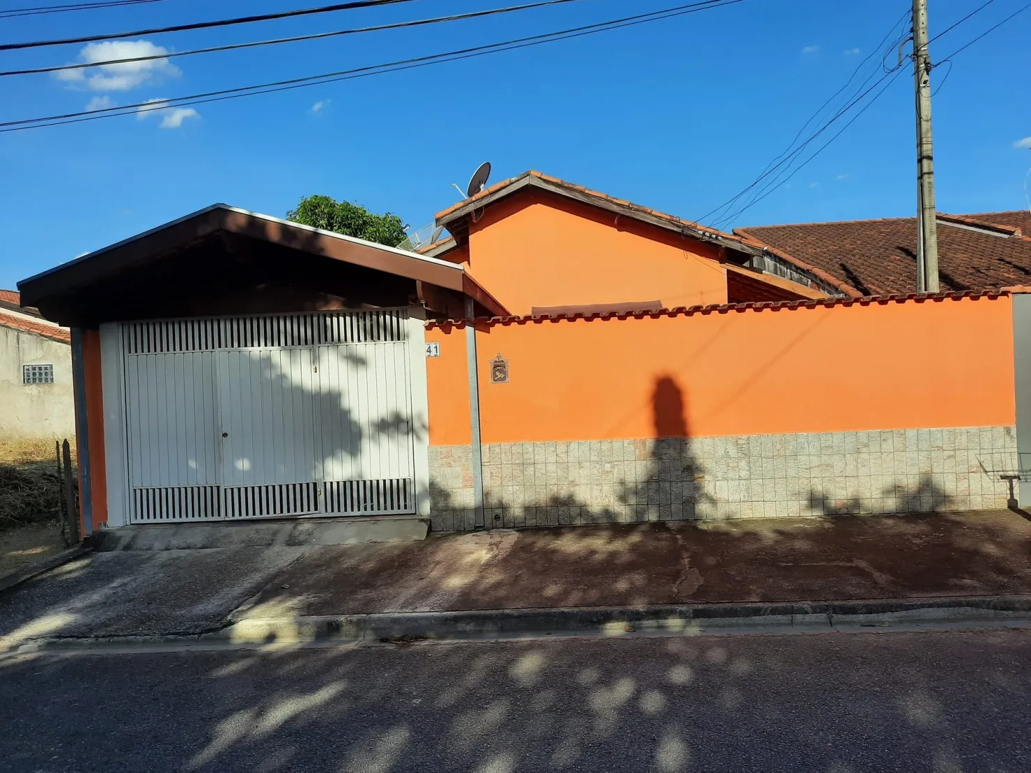 Foto do imóvel Casa à venda 3 Quartos, 2 Vagas, 300M², Laerte Assunção, Pindamonhangaba - SP