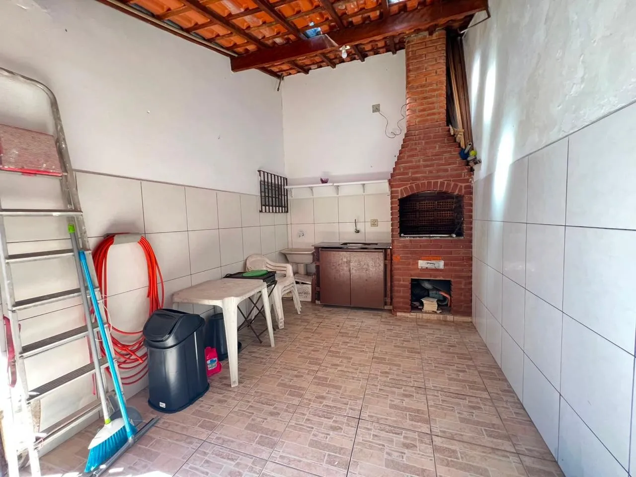 Imagem Casa para Venda em Praia Grande, Maracanã, 2 dormitórios, 1 suíte, 1 banheiro, 2 vagas