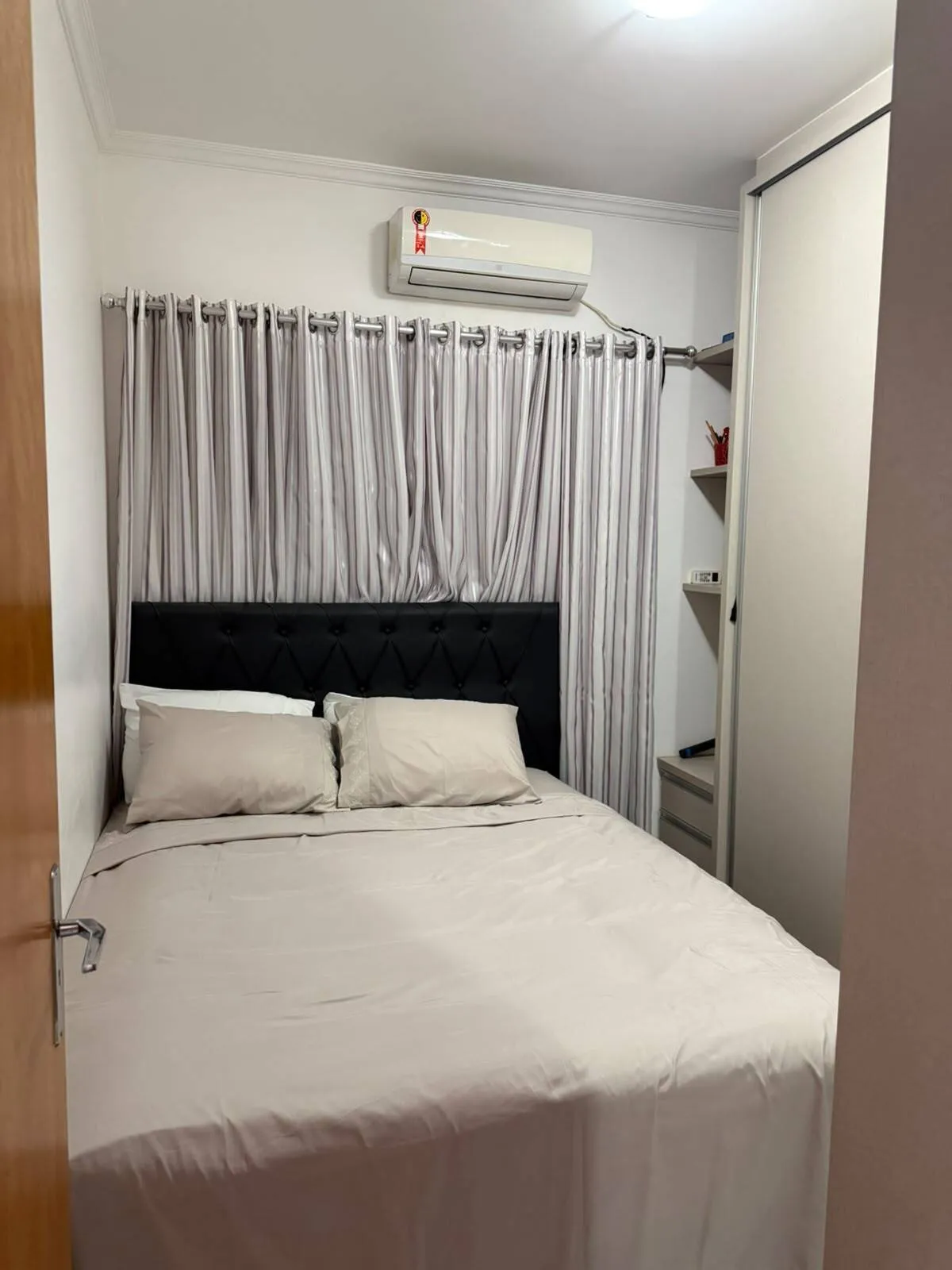 Imagem Sobrado 3 quartos sendo 1 suíte Bairro Coophema