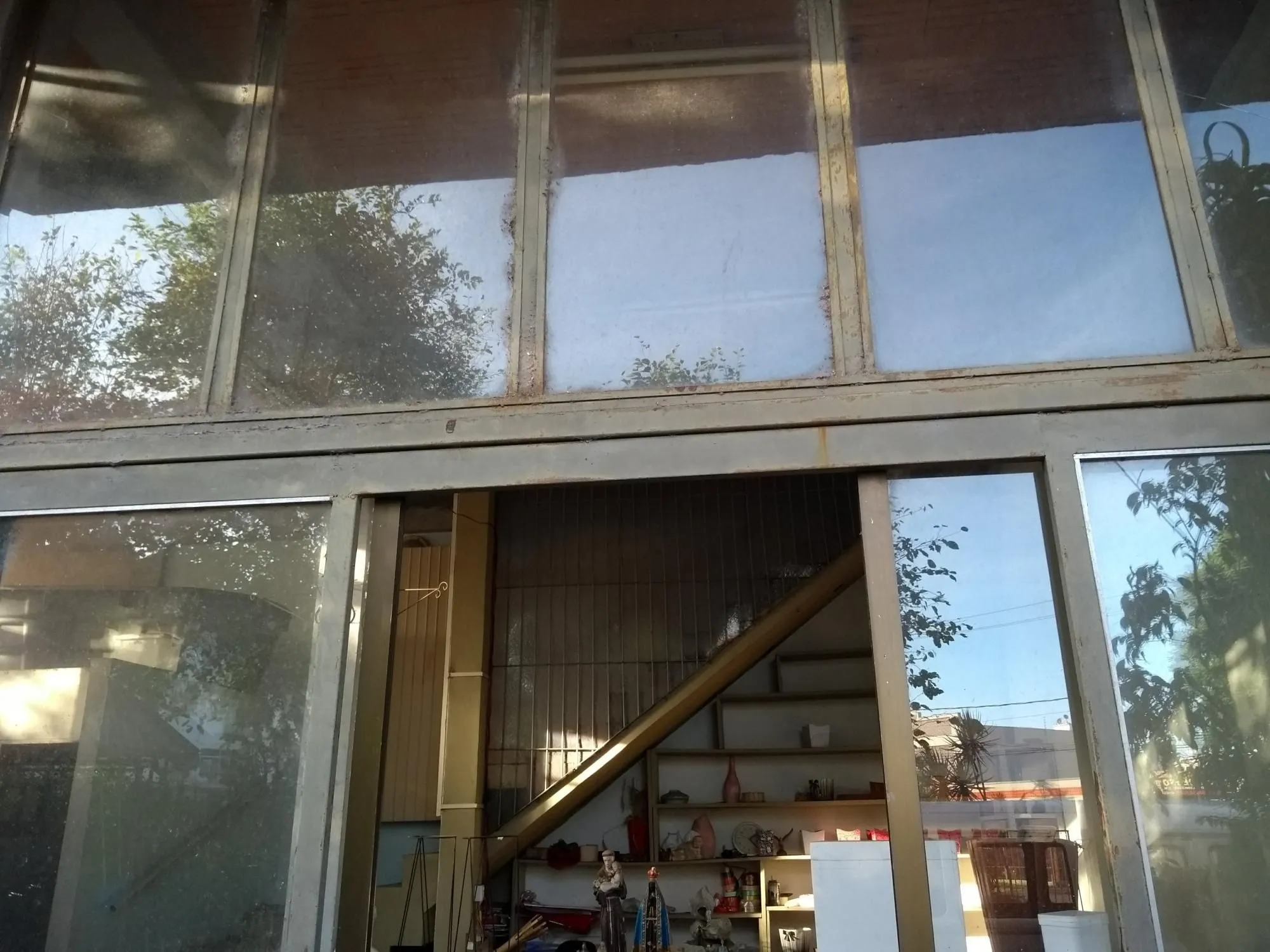 Imagem Predio para Venda - 291m², 3 dormitórios, sendo 2 suites, 1 vaga - Partenon