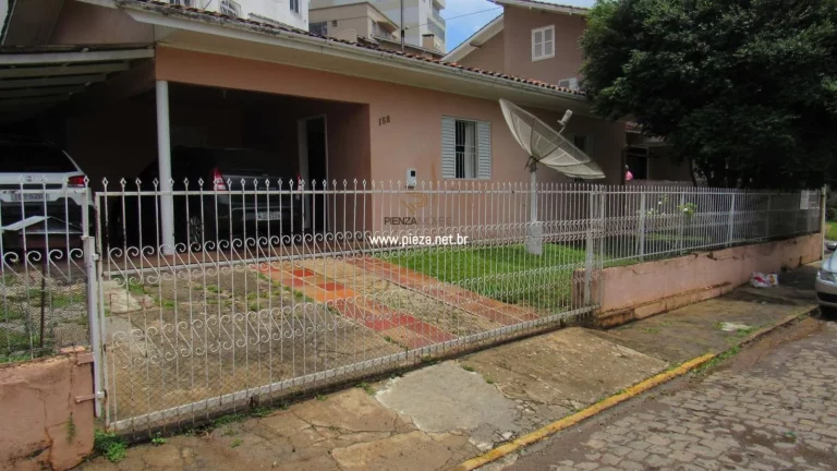 Foto do imóvel Casa para Venda em Concórdia, Centro, 4 dormitórios, 2 banheiros em Guilherme Lorenzeti