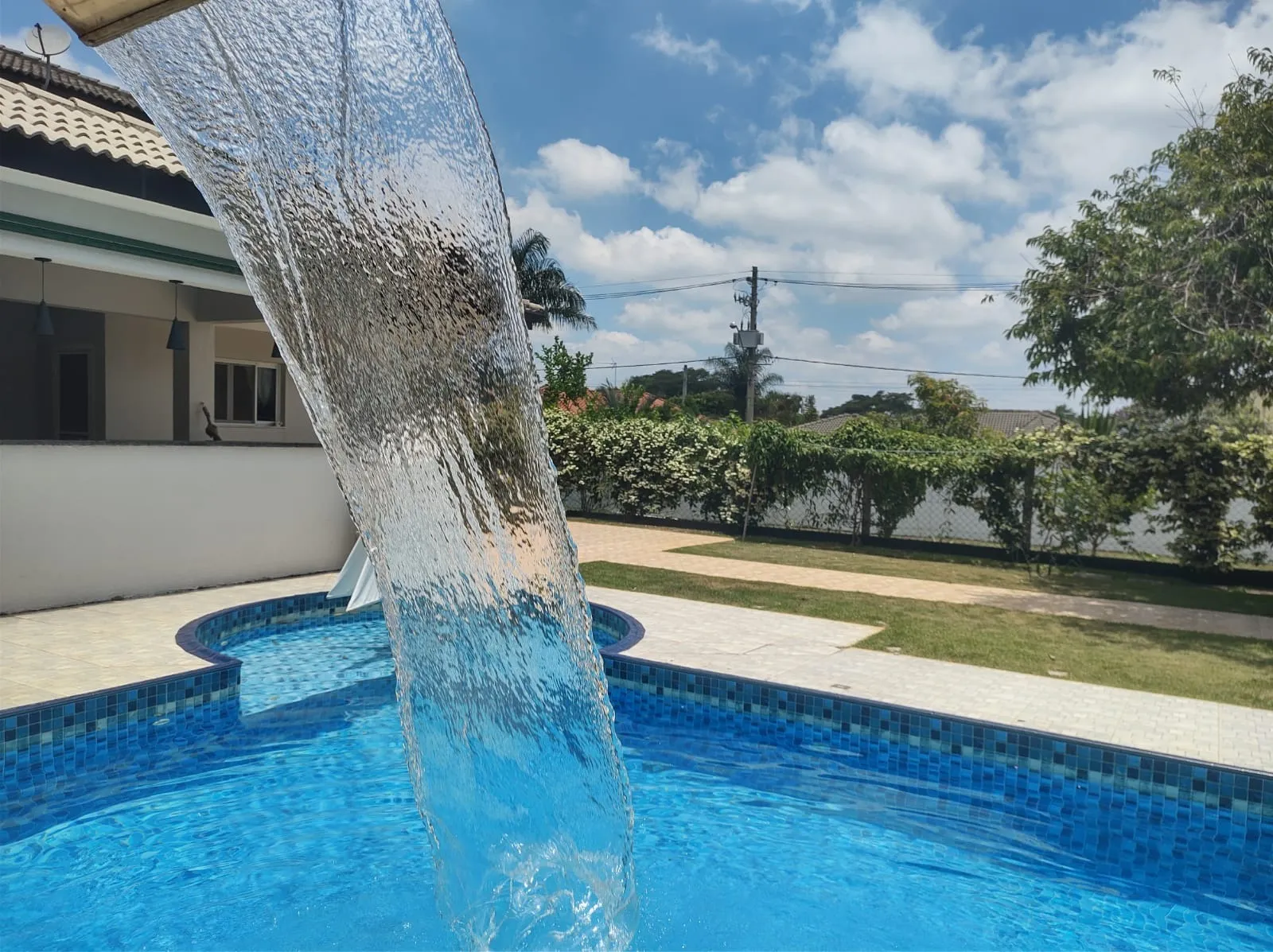 Imagem Casa com 3 quartos, 220 m² à venda