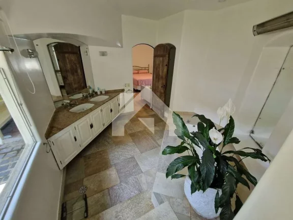 Imagem Casa de Condomínio em Chácara Granja Velha - Cotia