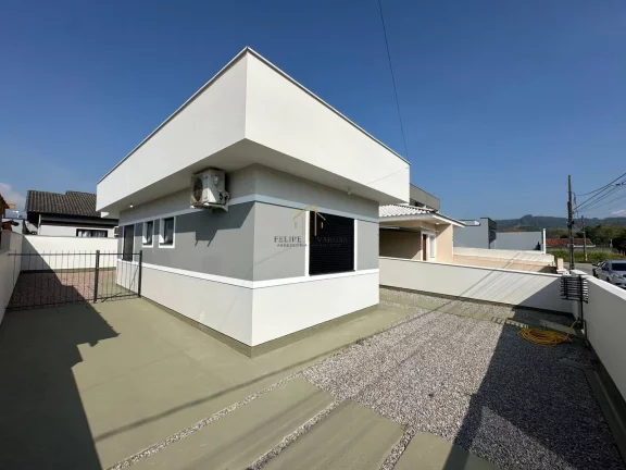 Imagem Casa térrea de 3 dormitórios com suíte sozinha no terreno