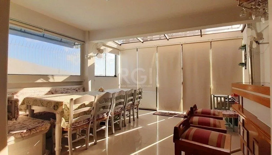 Imagem Cobertura para Venda - 252.17m², 2 dormitórios, sendo 1 suites, 2 vagas - Pátria Nova