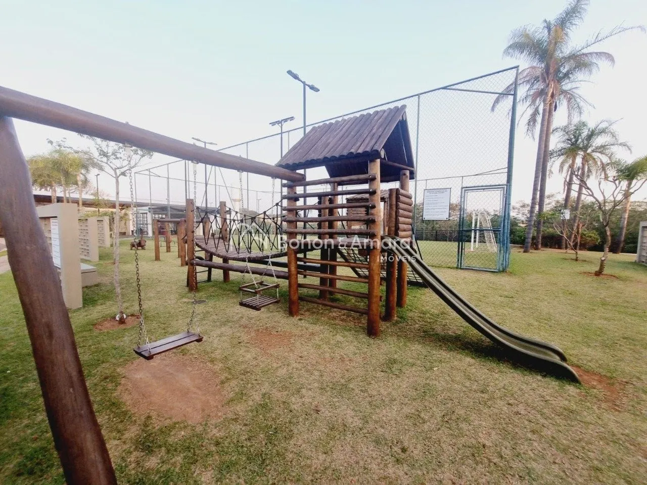 Imagem Terreno à venda no Condomínio La Dolce Vita, Jardim Ypê, em Paulínia-SP.