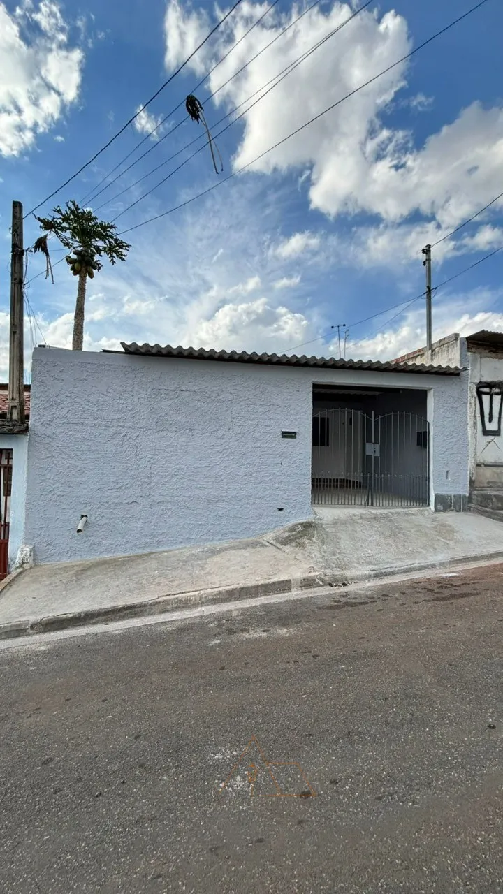 Imagem Excelente oportunidade: Casa à venda em Itu-SP, no bairro Cidade Nova I, com 2 quartos, 1 sala, 1 banheiro, 2 vagas de garagem, 117,05 m² de área.