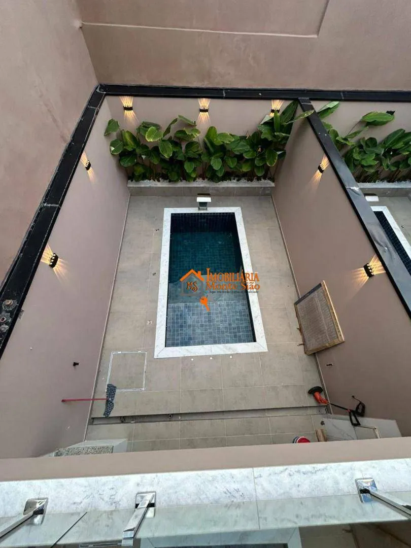 Imagem Sobrado com 3 dormitórios à venda, 119 m² por R$ 859.000,00 - Vila Carmela II - Guarulhos/SP