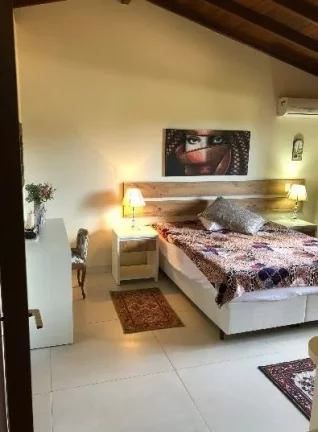 Imagem Casa de alto padrão em Garopaba-SC: conforto, privacidade e localização privilegiada!